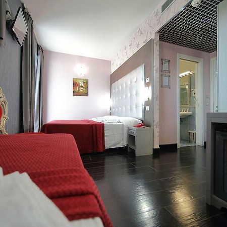 Hotel Relax Roma Nord Fiano Romano Esterno foto
