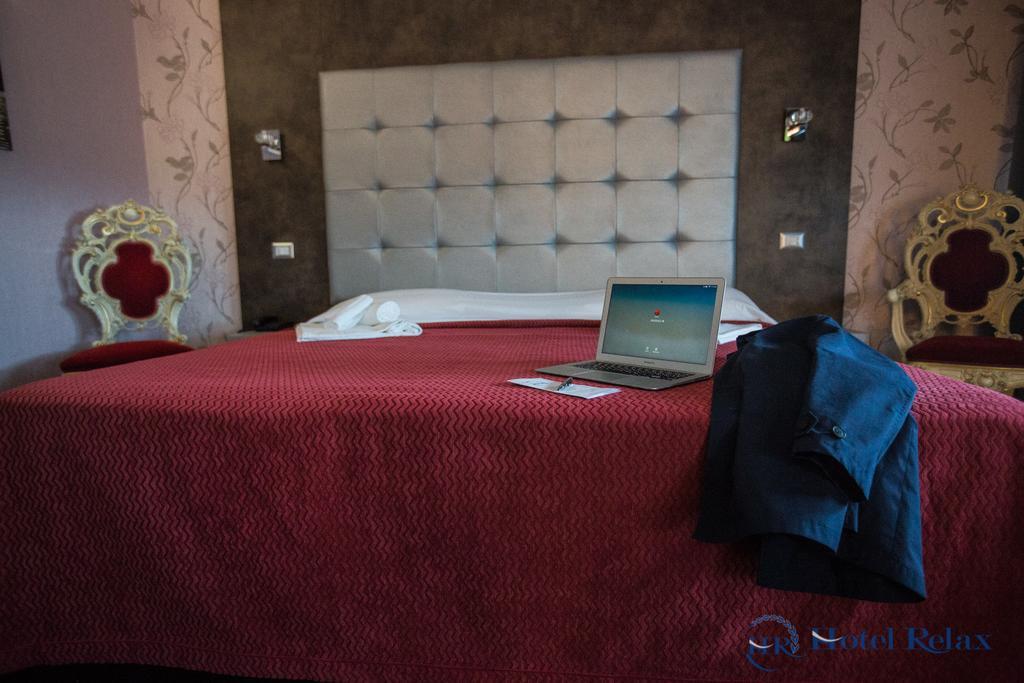 Hotel Relax Roma Nord Fiano Romano Esterno foto