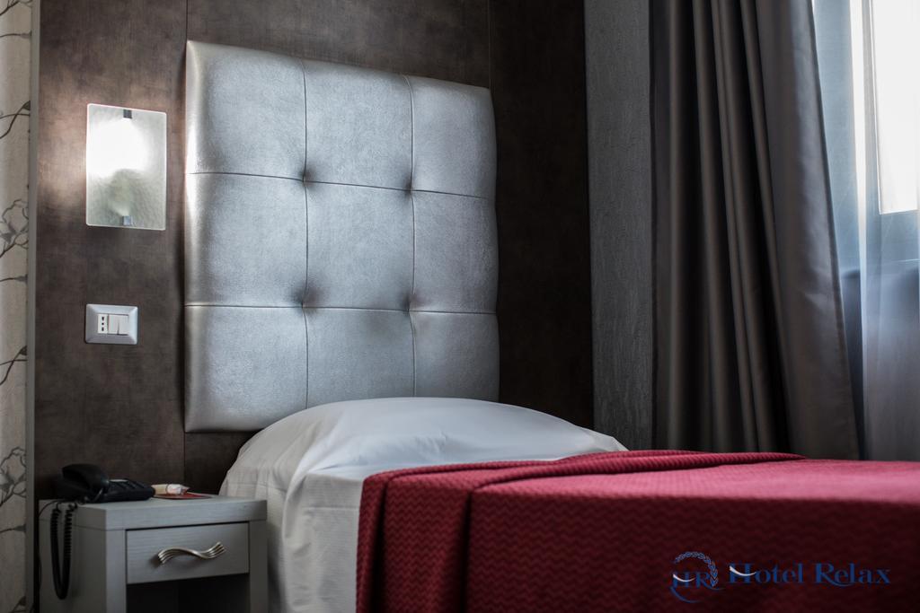 Hotel Relax Roma Nord Fiano Romano Esterno foto