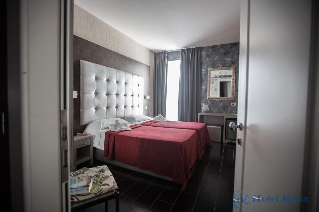 Hotel Relax Roma Nord Fiano Romano Esterno foto