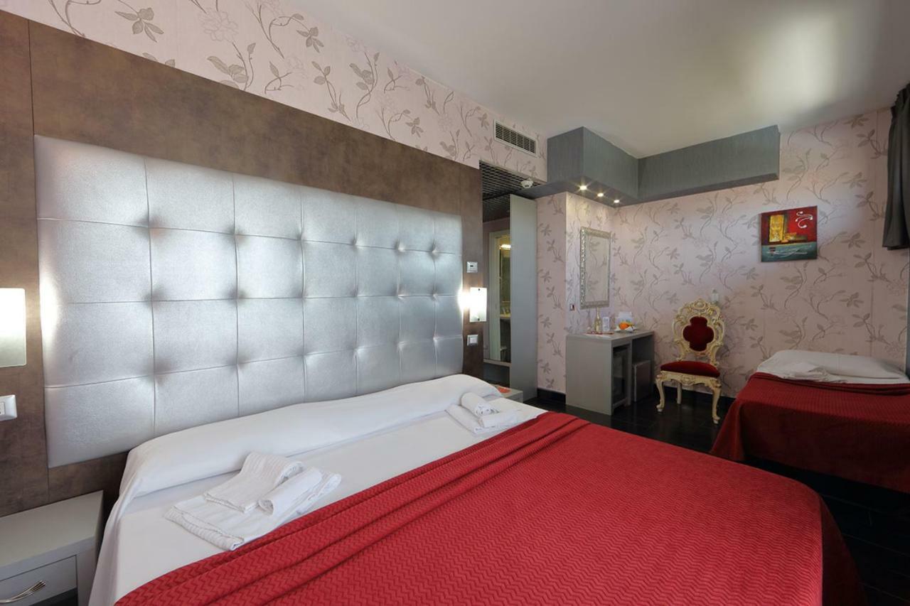 Hotel Relax Roma Nord Fiano Romano Esterno foto