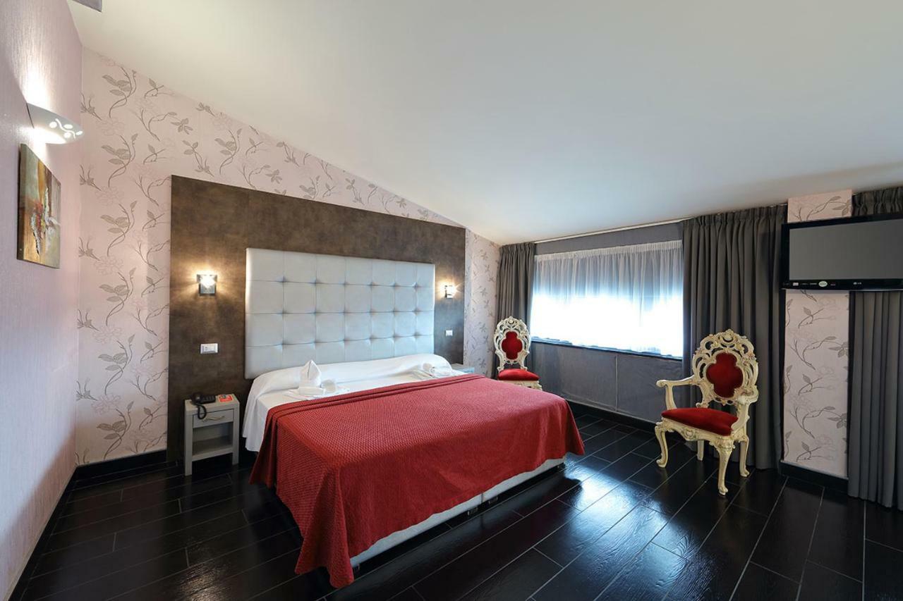 Hotel Relax Roma Nord Fiano Romano Esterno foto